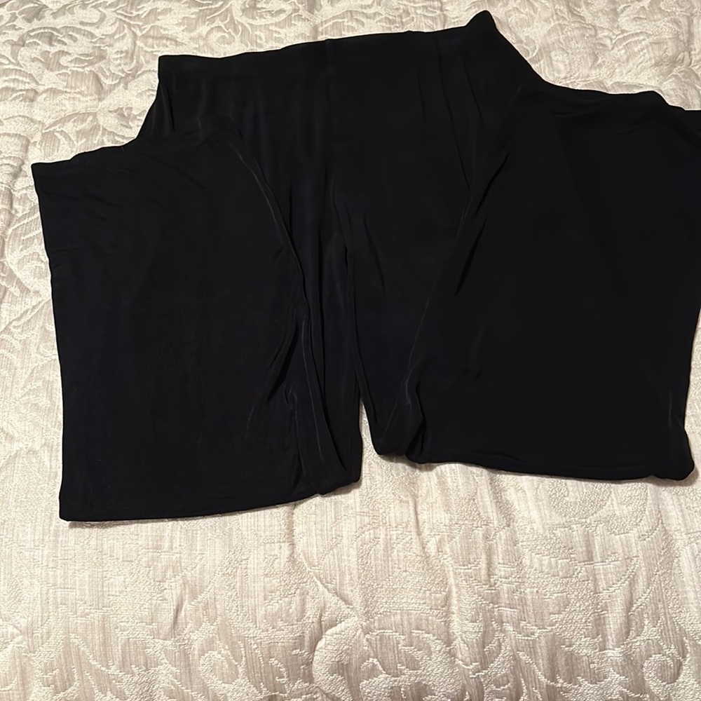 Chico black elastic waist pants